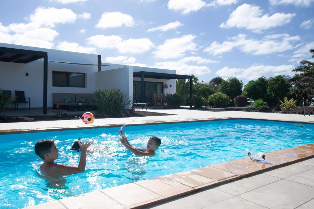 Heated & Shared Pool Villa Matriana 36A, North Shore Villas Lajares Exterior foto